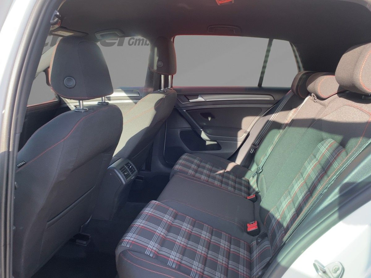 Golf VII GTI 2.0 TSI AHK Standh. LED Navi Bluet. Front-Ass Sitzhzg Climatronic