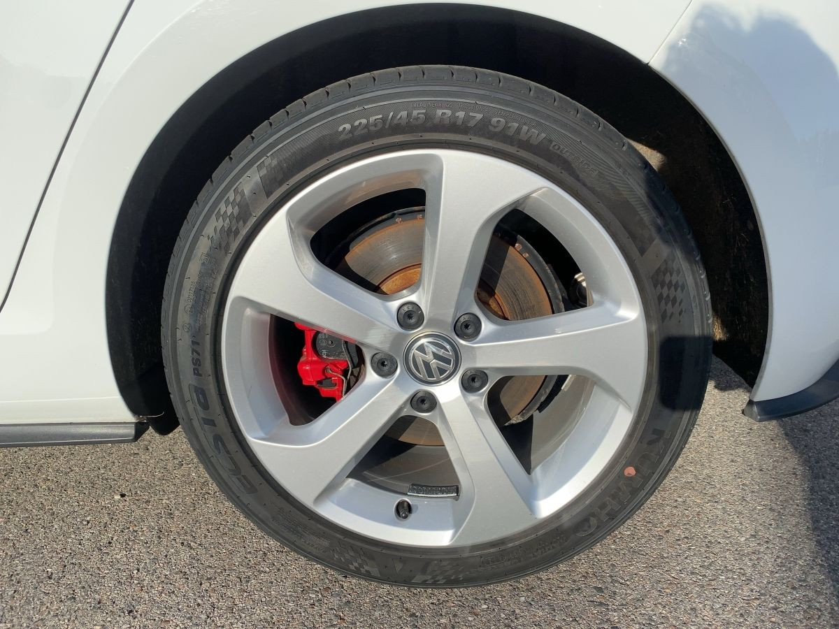 Golf VII GTI 2.0 TSI AHK Standh. LED Navi Bluet. Front-Ass Sitzhzg Climatronic