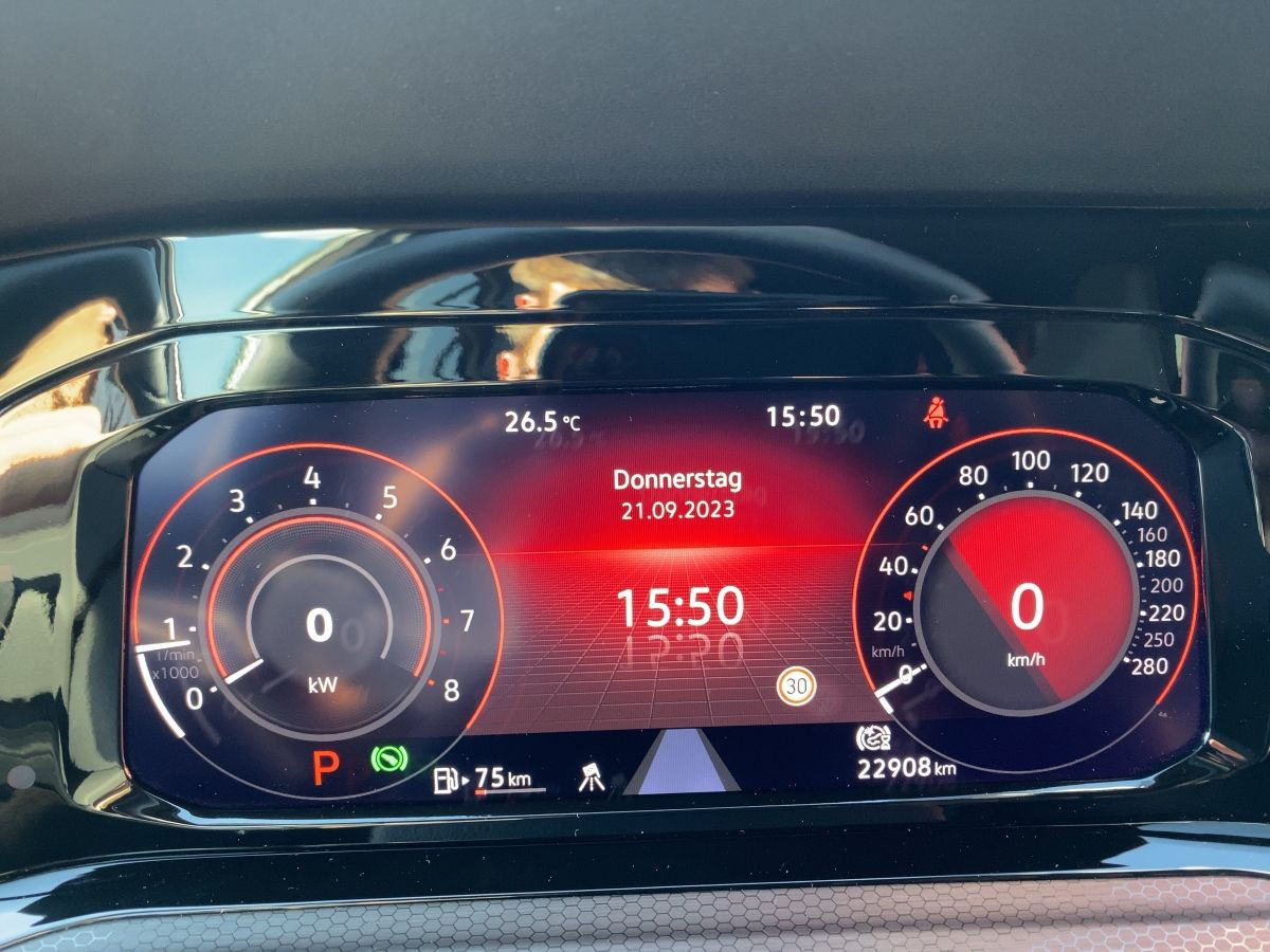 Golf VIII GTI 2.0 TSI DSG DCC LED-Matrix 