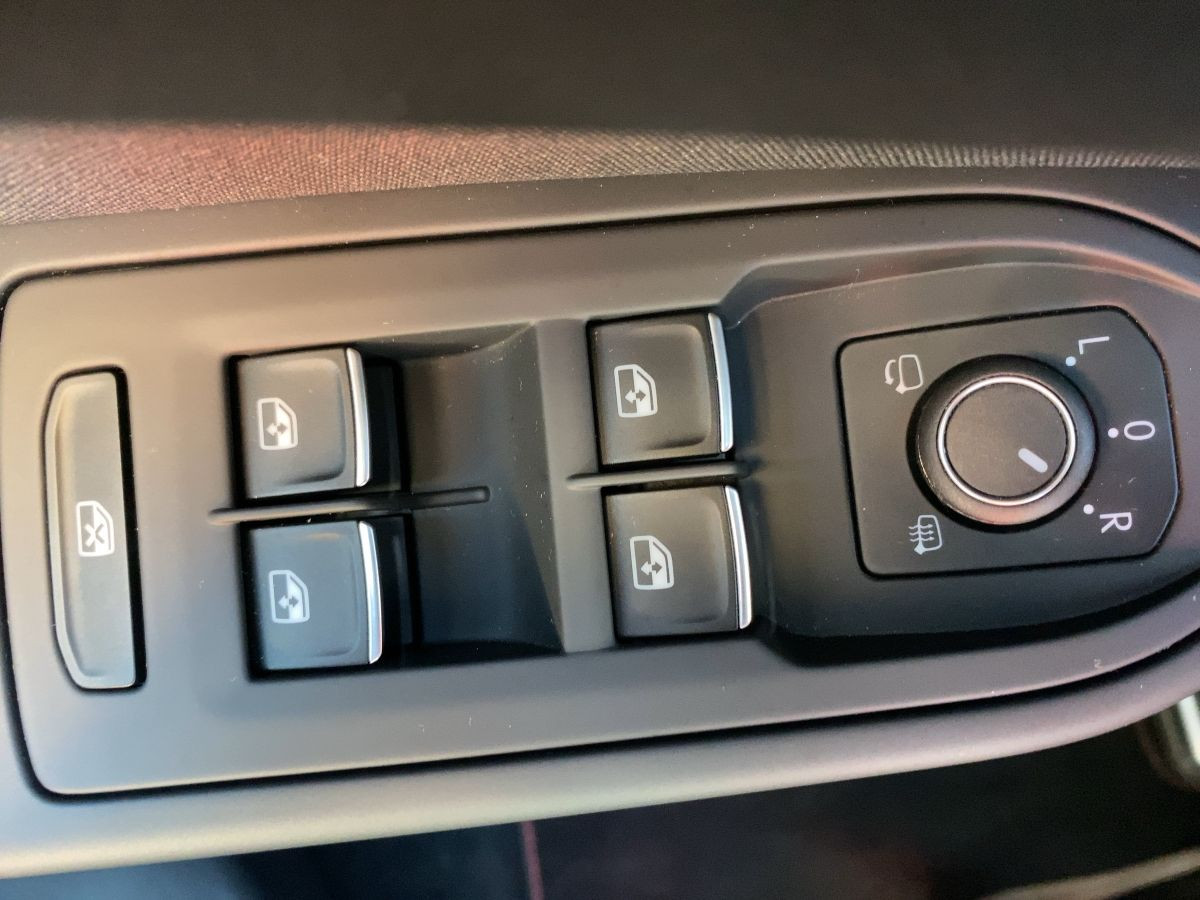 Golf VIII GTI 2.0 TSI DSG DCC LED-Matrix 