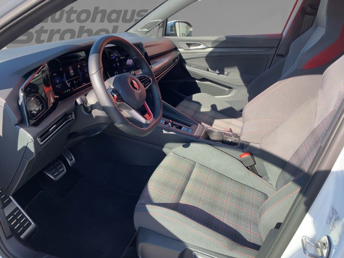 Golf VIII GTI 2.0 TSI DSG DCC LED-Matrix 