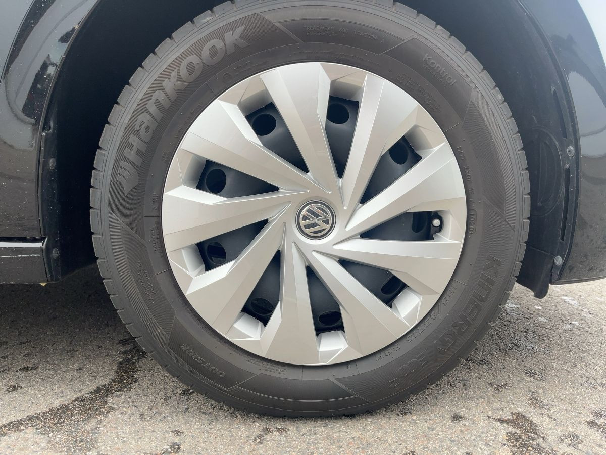 Polo 1.0 TSI Comfortline ACC Parkpilot DAB+ LED Navi Sitzhzg Start/Stopp Bluet.