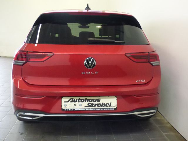 Golf VIII 1.5 eTSI DSG 