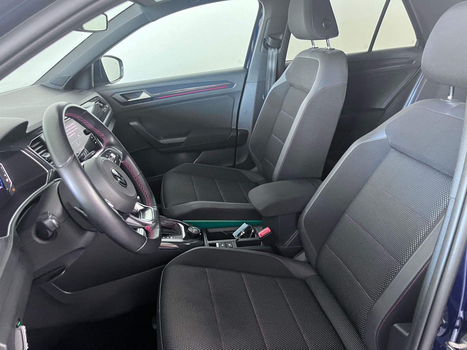 T-Roc 2.0 TSI DSG Sport R-line 4M ACC AHK DCC LED Navi Bluet. Sitzhzg Keyless