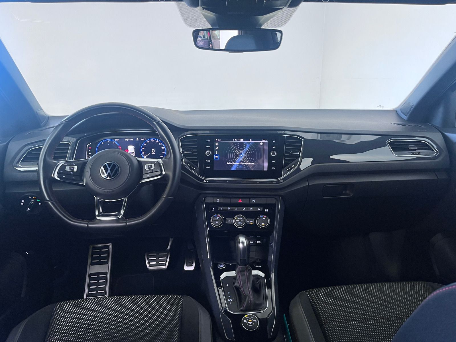 T-Roc 2.0 TSI DSG Sport R-line 4M ACC AHK DCC LED Navi Bluet. Sitzhzg Keyless