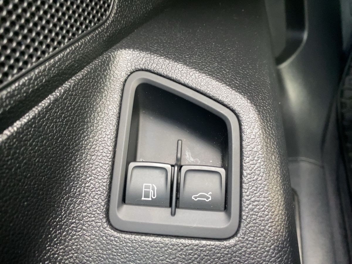 Passat Variant GTE 1.4 TSI R-Line DCC Kamera AHK Navi 