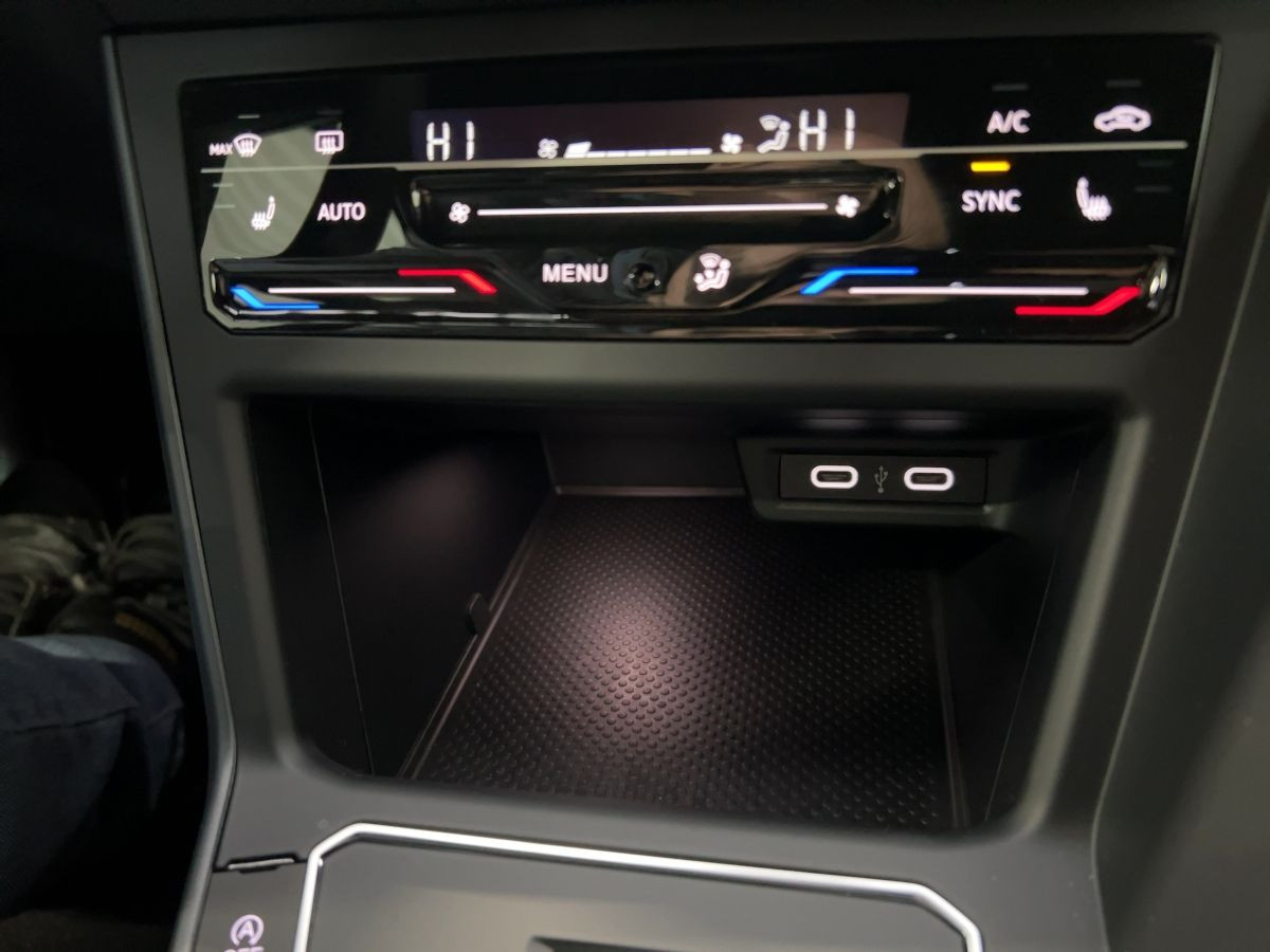 Polo R-Line 1.0 TSI *WR*NAVI*IQ-LIGHT*KAMERA*