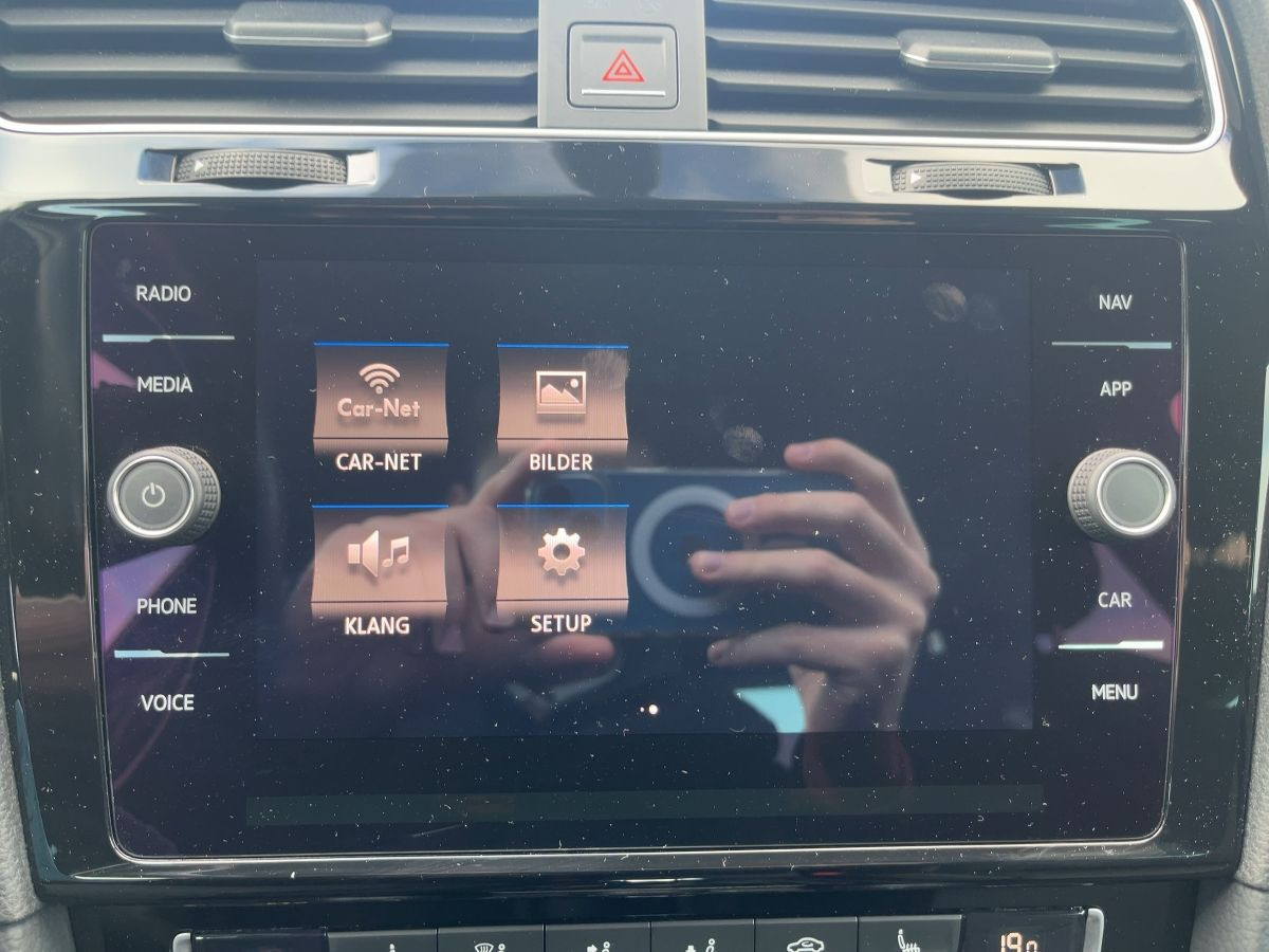 Golf VII R 2.0 TSI DSG 4M ACC Navi Kamera LED 