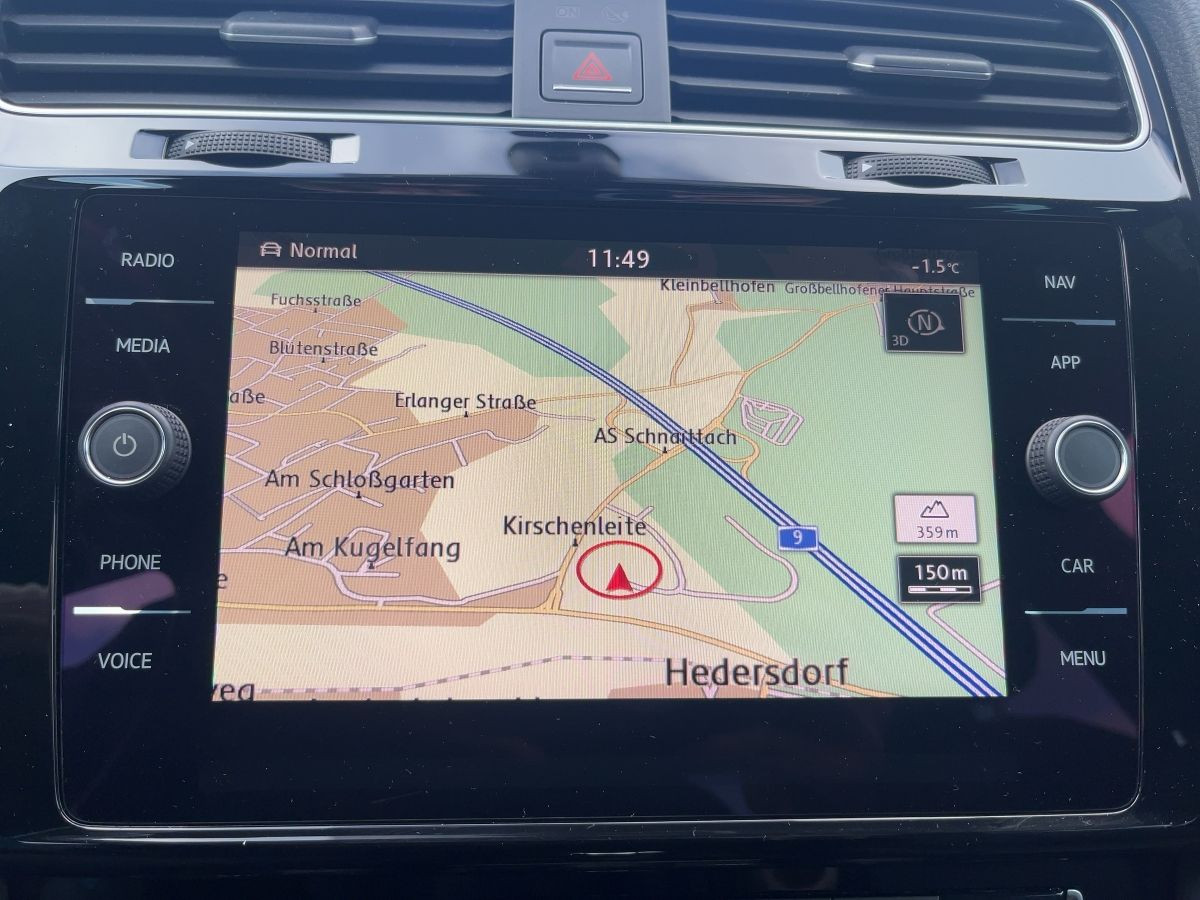 Golf VII R 2.0 TSI DSG 4M ACC Navi Kamera LED 