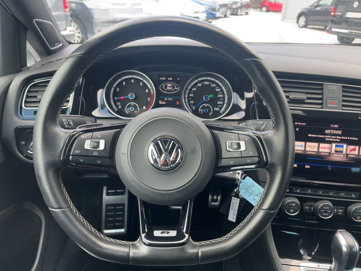 Golf VII R 2.0 TSI DSG 4M ACC Navi Kamera LED 