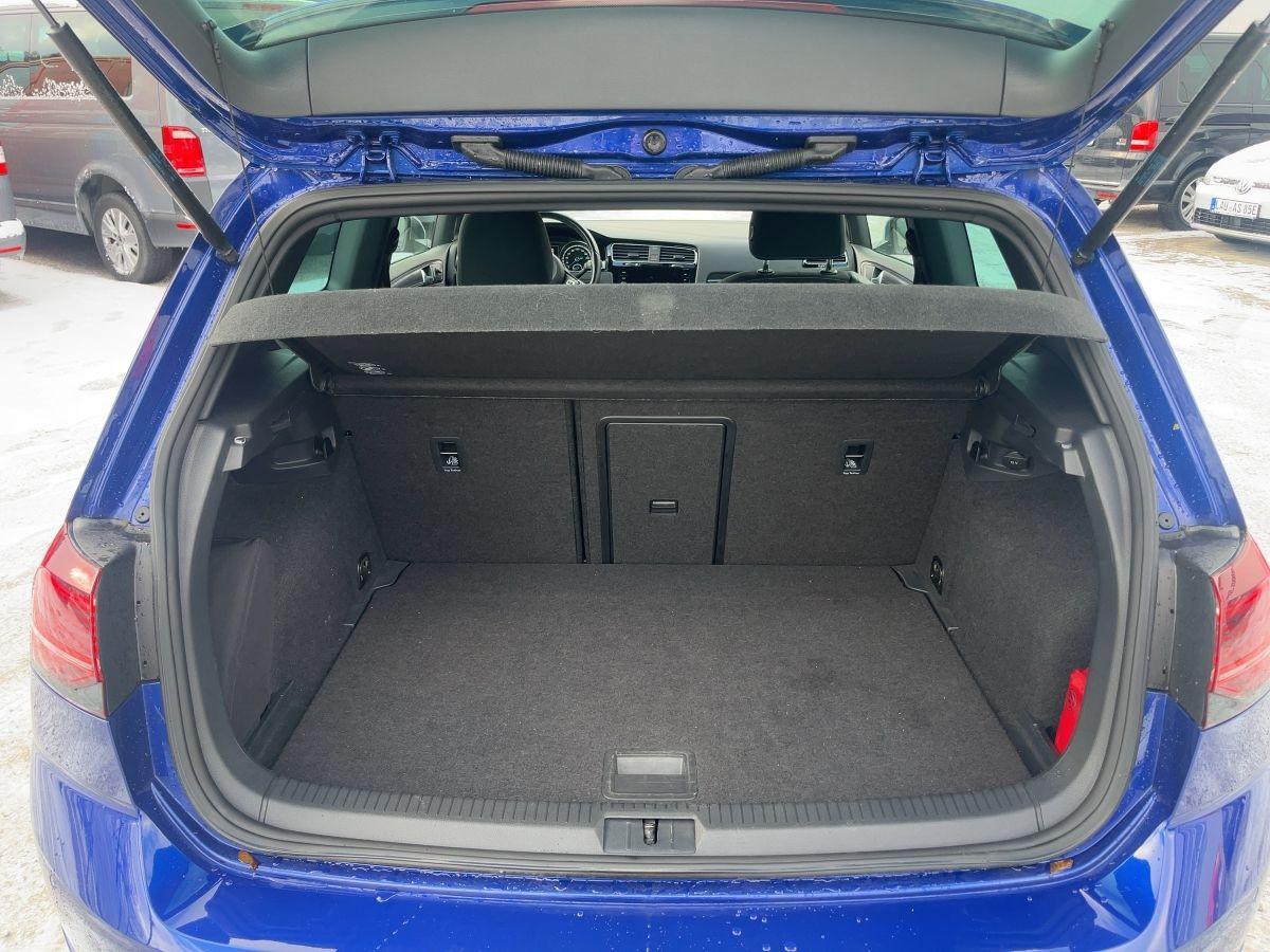 Golf VII R 2.0 TSI DSG 4M ACC Navi Kamera LED 