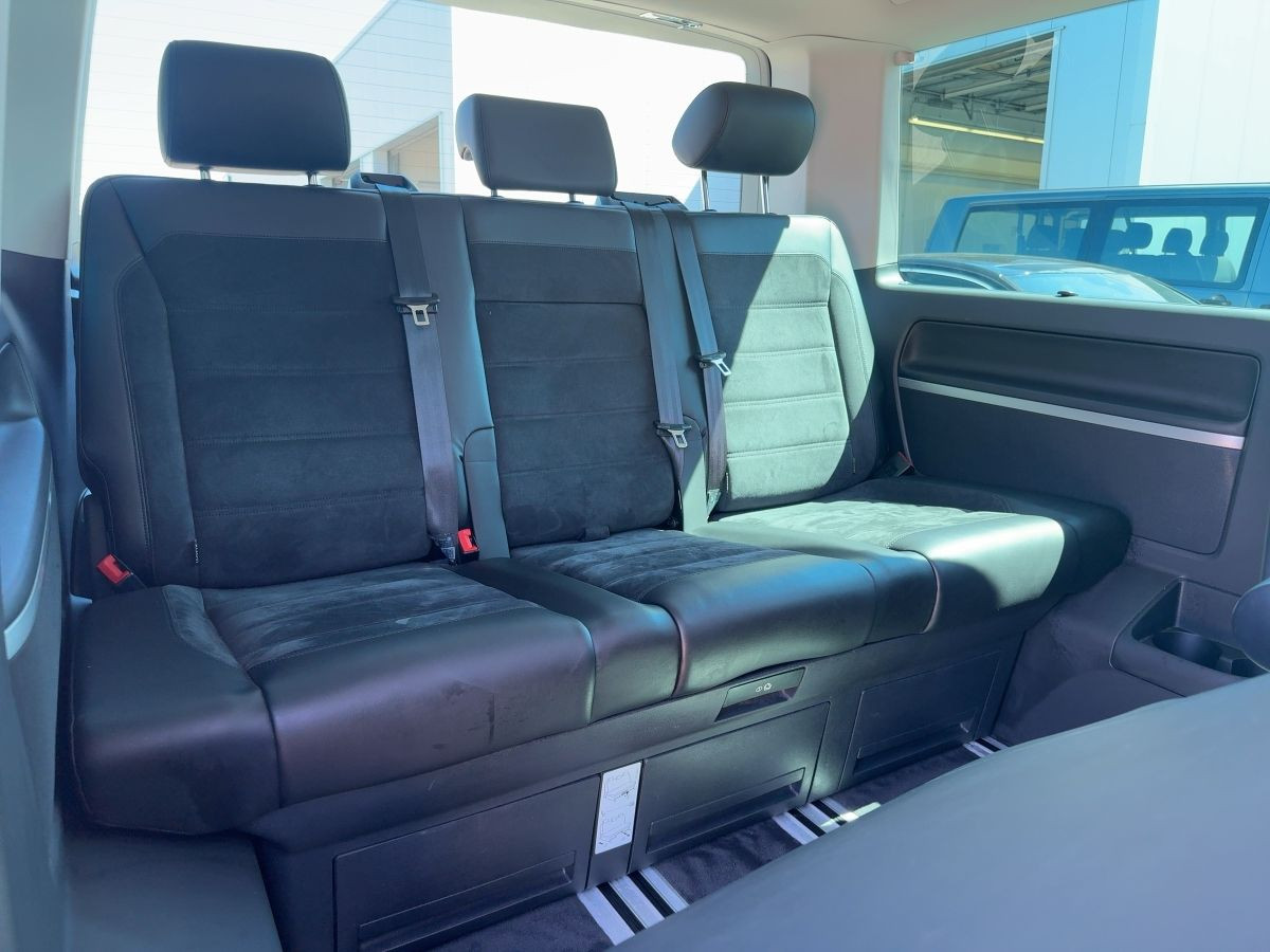 Multivan 2.0 TDI DSG 4M Highline Standh. ACC Navi LED Kamera DAB+ Side Ass. Sitzh.
