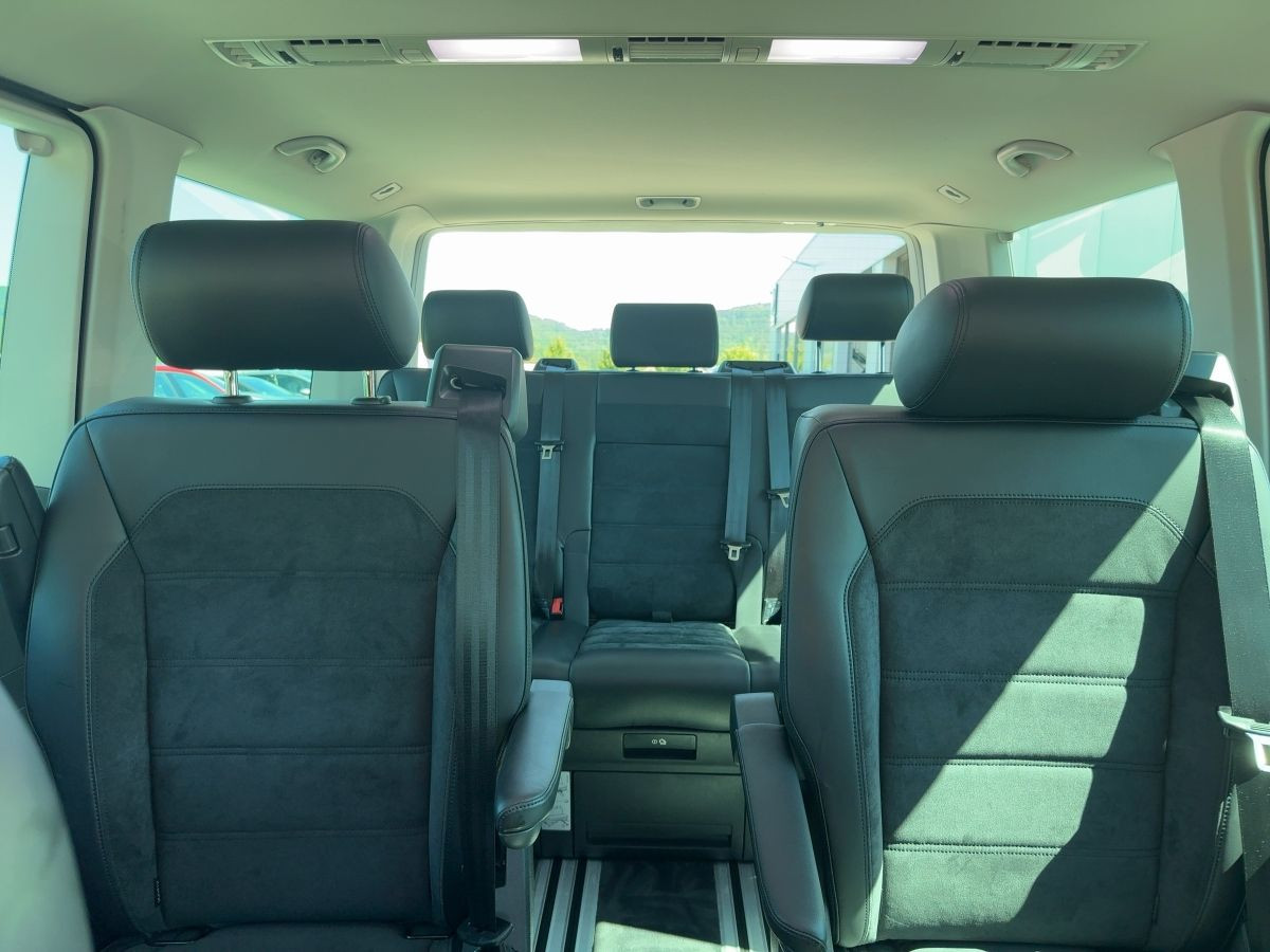 Multivan 2.0 TDI DSG 4M Highline Standh. ACC Navi LED Kamera DAB+ Side Ass. Sitzh.