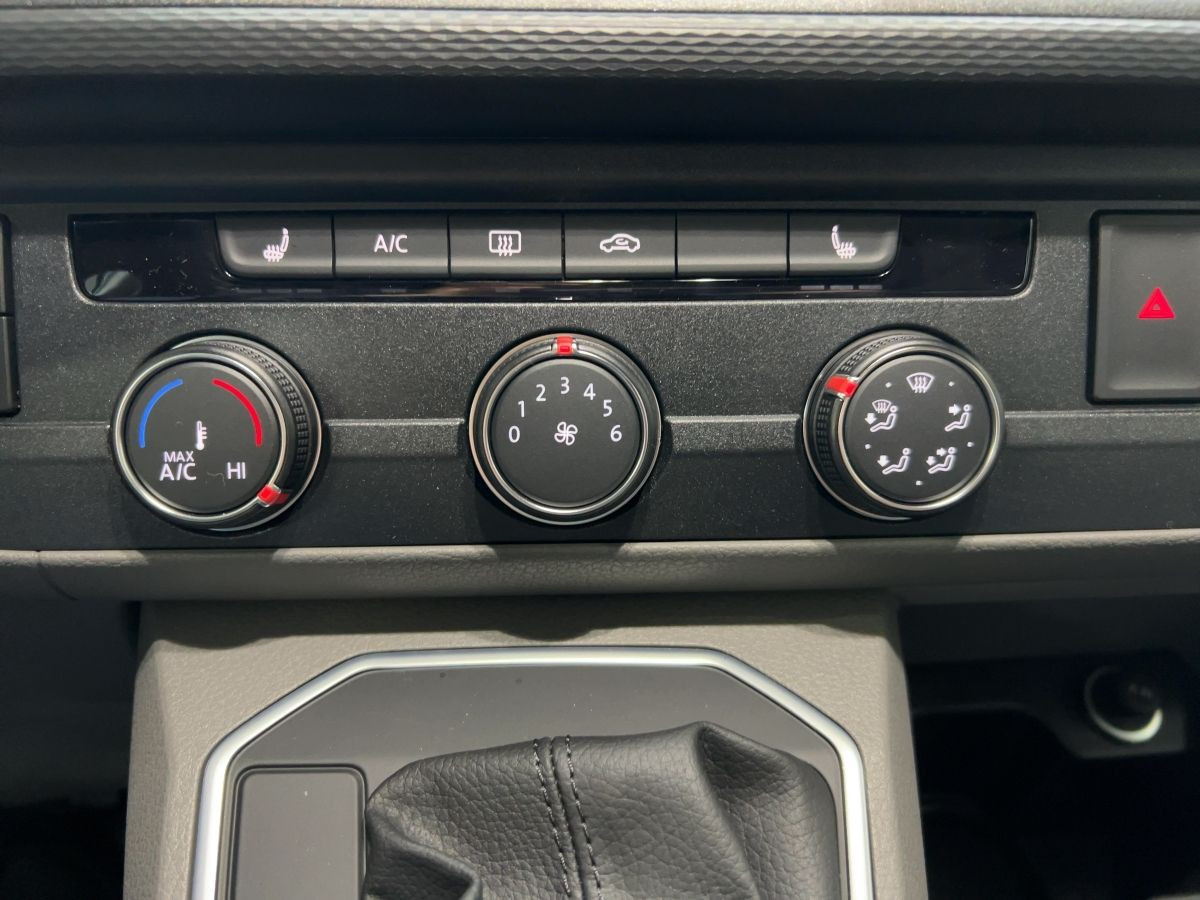 T6.1 Kombi TDI 110kW DSG LR *4MOT*8-Sitzer*Klima