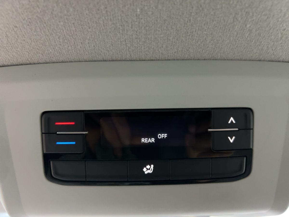 T6.1 Kombi TDI 110kW DSG LR *4MOT*8-Sitzer*Klima