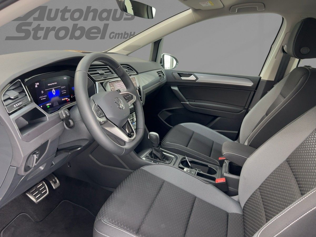 Touran 1.5 TSI DSG Comfortline 7-Sitze Navi Kamera LED Climatronic Keyless