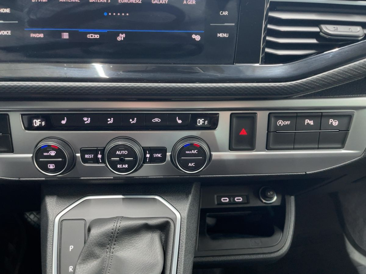 T6.1 Multivan 2.0 TDI DSG 4M Comfortline AHK ACC Navi LED Kamera Standhz. Climatr.