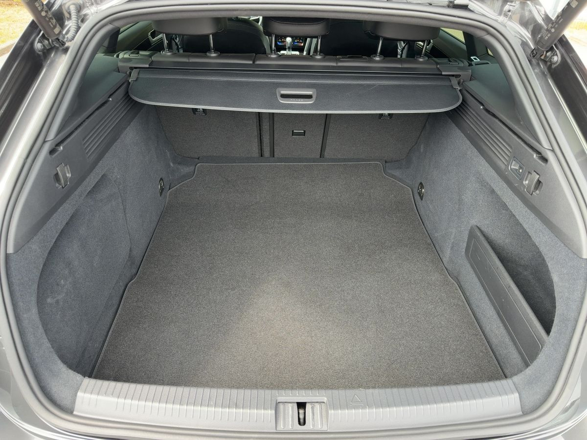 Arteon Shootingbrake 2.0 TDI DSG R-Line ab 1,99% ACC DCC AHK Navi LED Standh. Harman Kardon