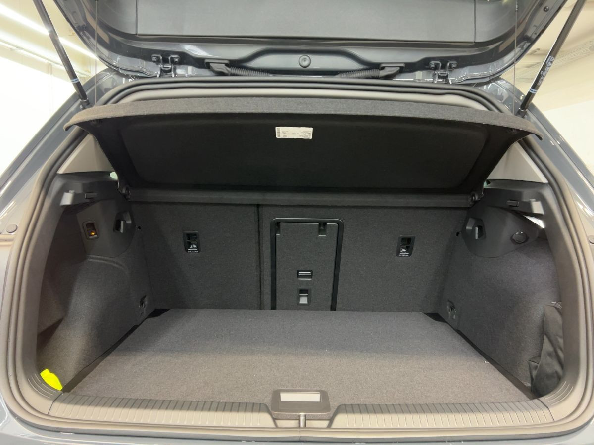 Golf Style 1,5 l eTSI DSG*AHK*Kamera*LED*Navi*WR