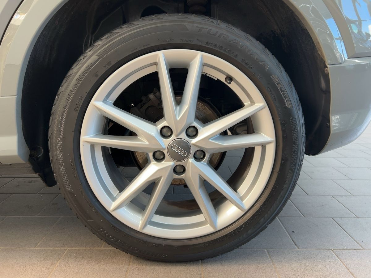 Q2 1.5 TSI S-Tronic Sport S-Line AHK Navi LED Pano Sitzh.