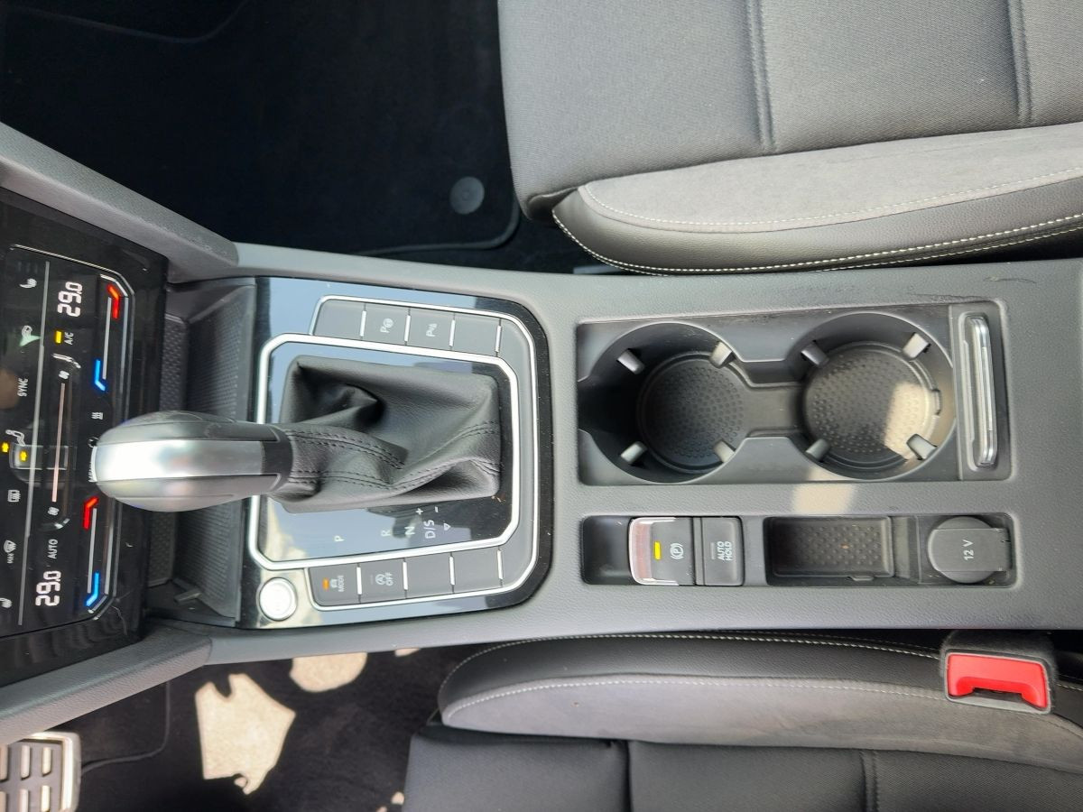 Passat Variant ALLTRACK 2.0 TDI DSG 4M AHK ACC Standh. LED-Matrix Navi ergo Kamera
