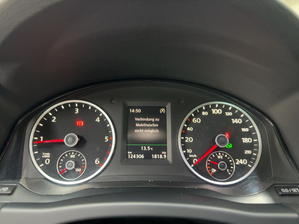Tiguan 2.0 TDI DSG 4M Sport & Style Alcantara AHK Xenon Navi Tempo Park-Ass
