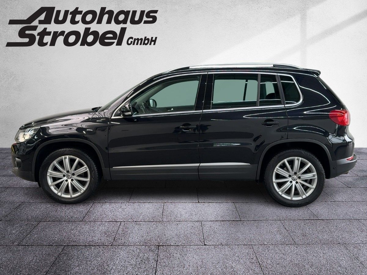 Tiguan 2.0 TDI DSG 4M Sport & Style Alcantara AHK Xenon Navi Tempo Park-Ass