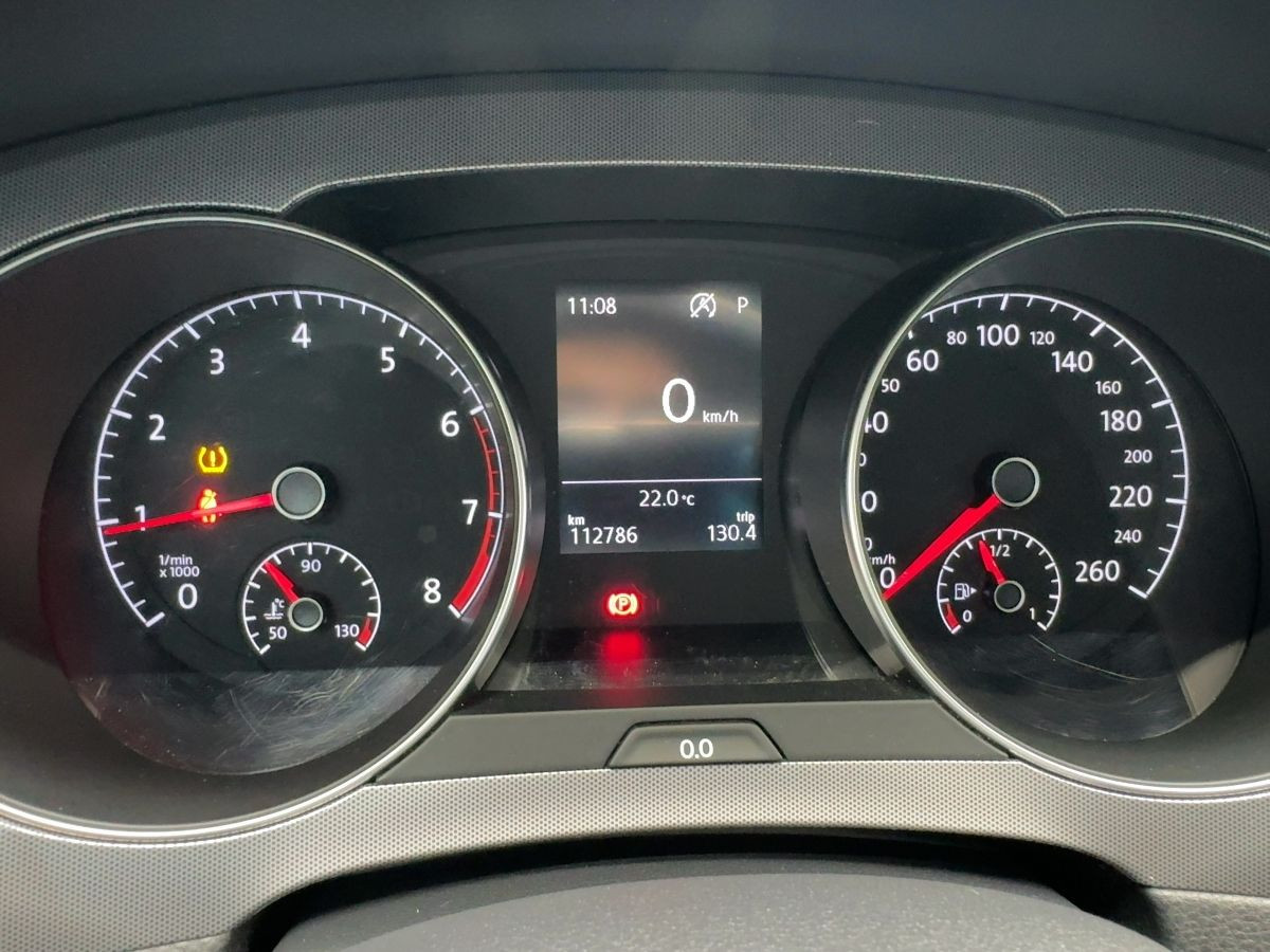 Golf Sportsvan 1.0 TSI DSG Trendline AHK Tempo Klima Einparkh. Nebel elektr. Spiegel +FH