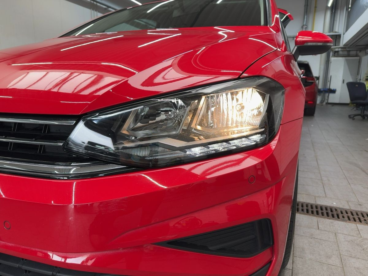 Golf Sportsvan 1.0 TSI DSG Trendline AHK Tempo Klima Einparkh. Nebel elektr. Spiegel +FH