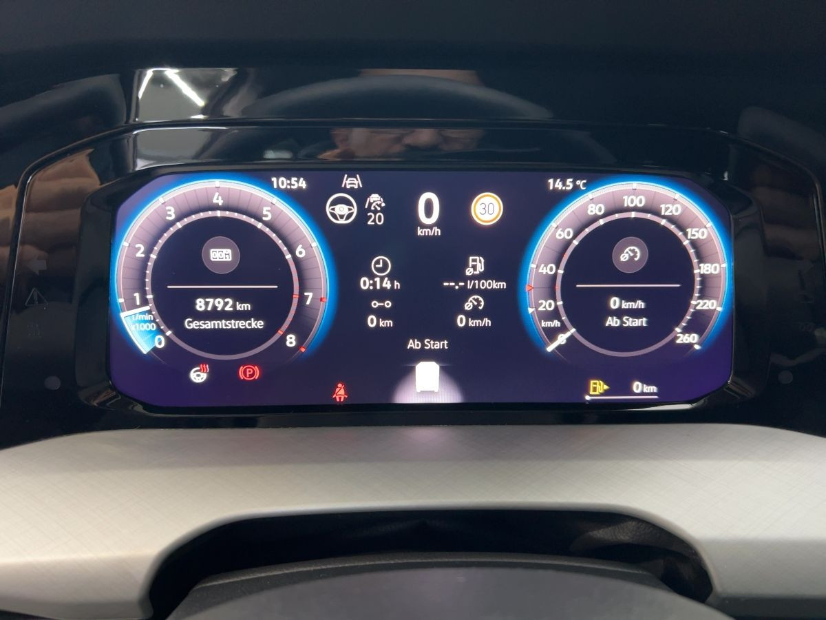 Golf VIII Variant 1.5 TSI Life ab 3,99% ACC LED Area View Einparkh. Keyless Sitzh.