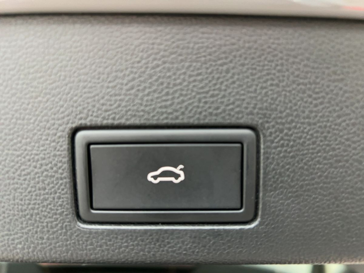 Golf VIII Variant 1.5 TSI Life ab 3,99% ACC LED Area View Einparkh. Keyless Sitzh.