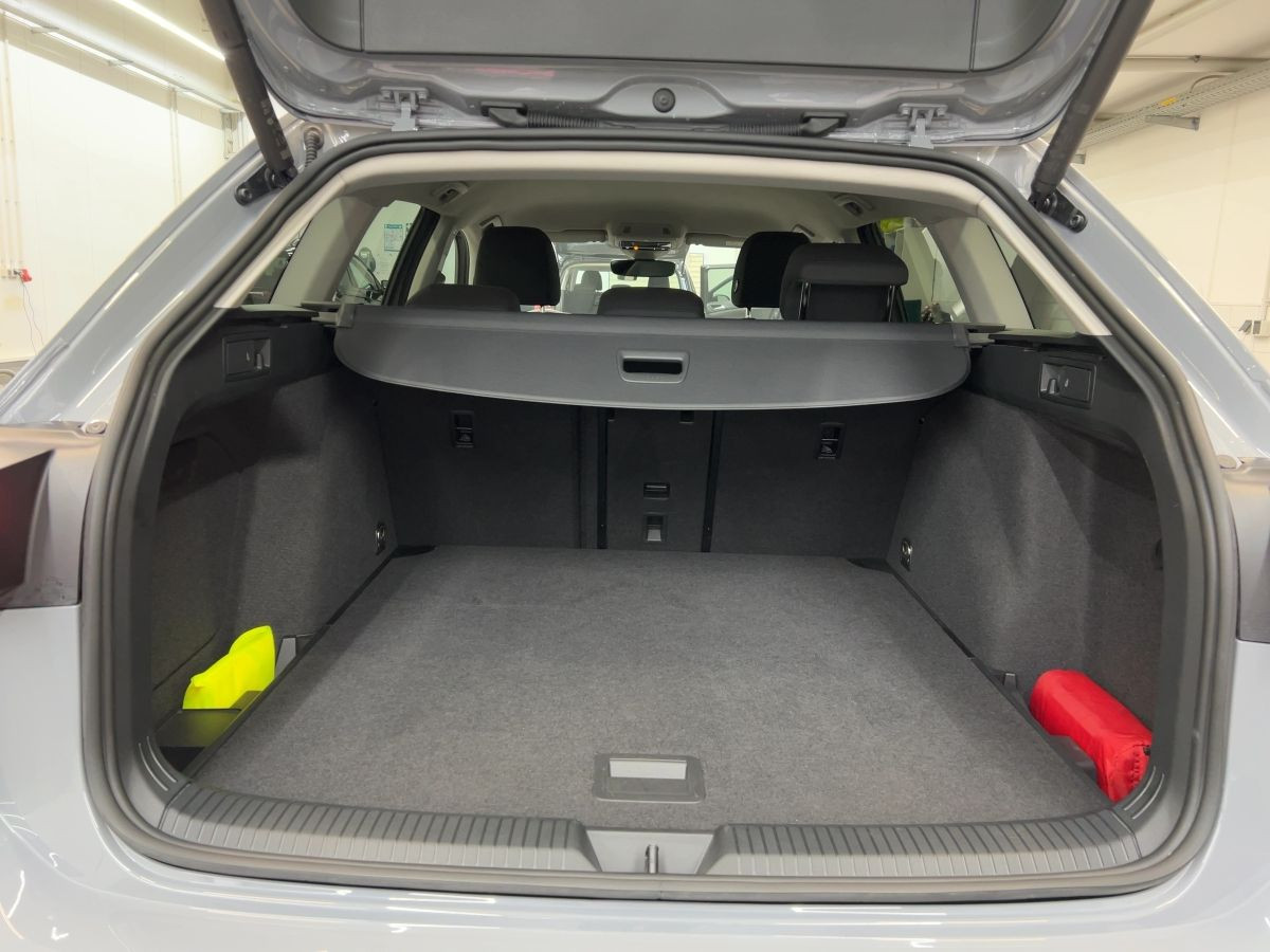 Golf VIII Variant 1.5 TSI Life ab 3,99% ACC LED Area View Einparkh. Keyless Sitzh.