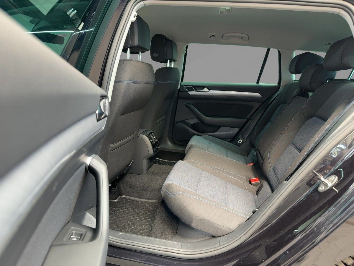 Passat Variant GTE 1.4 TSI DSG ACC Navi LED-Matrix Kamera Side-Ass Sitzhzg Bluet.