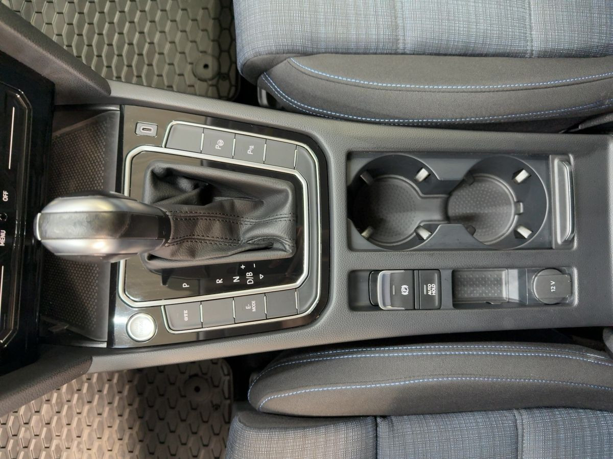 Passat Variant GTE 1.4 TSI DSG ACC Navi LED-Matrix Kamera Side-Ass Sitzhzg Bluet.