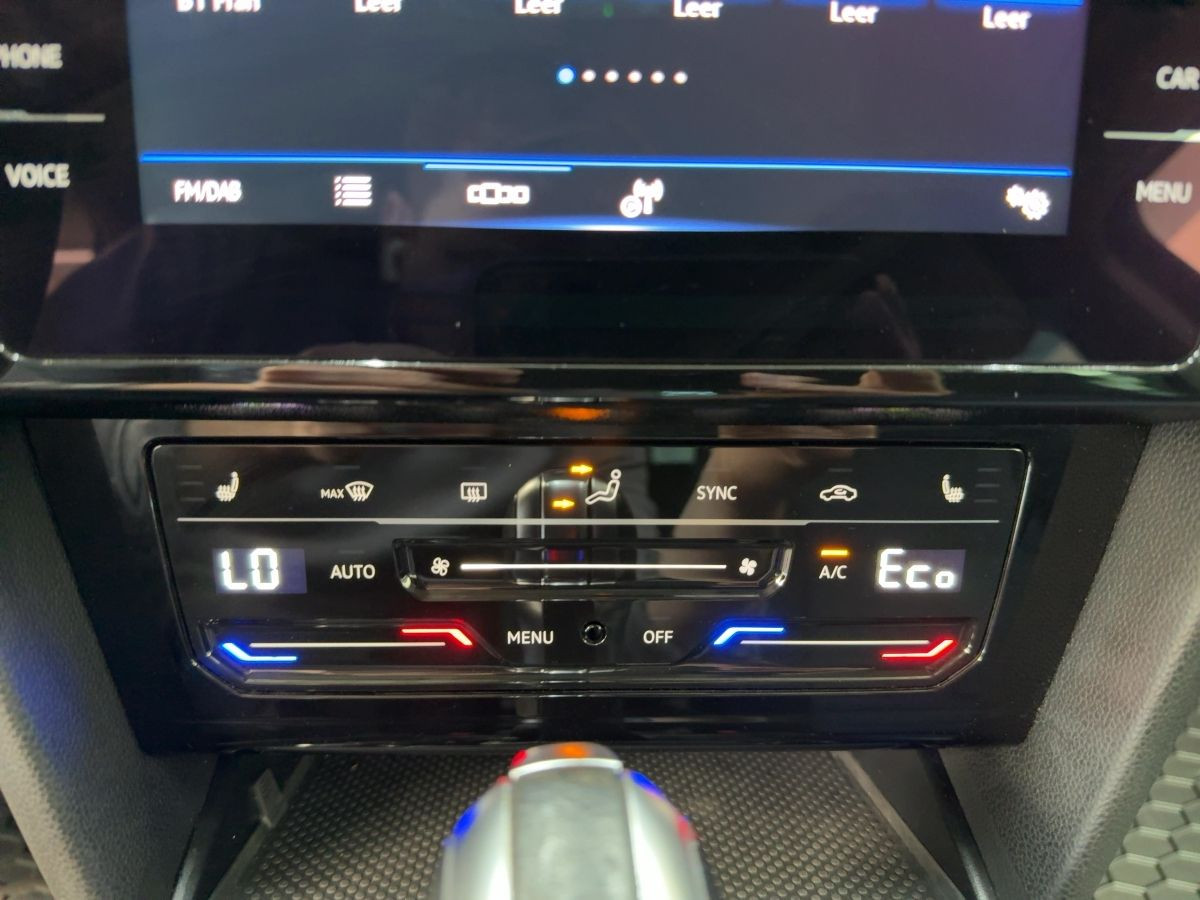 Passat Variant GTE 1.4 TSI DSG ACC Navi LED-Matrix Kamera Side-Ass Sitzhzg Bluet.