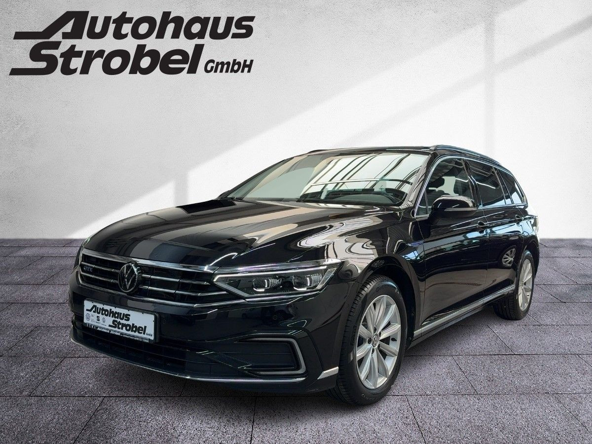 Passat Variant GTE 1.4 TSI DSG ACC Navi LED-Matrix Kamera Side-Ass Sitzhzg Bluet.