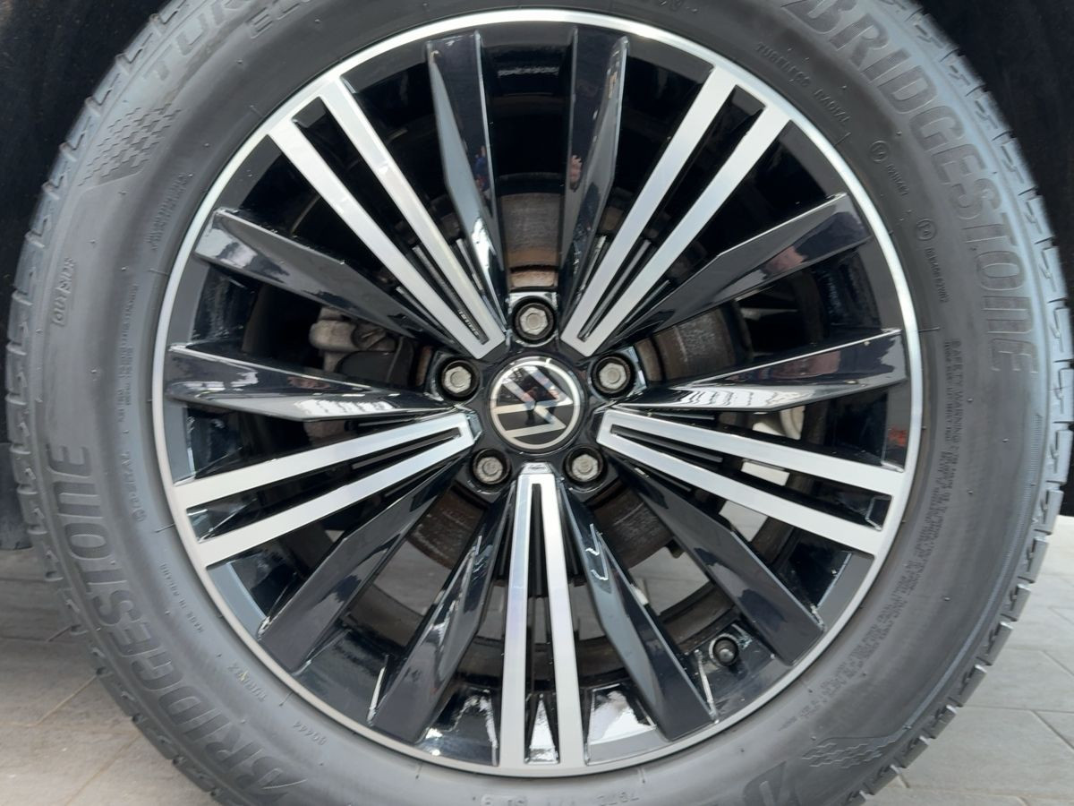 Tiguan 1.5 TSI DSG Highline ACC Navi LED Kamera Keyless Bluet. Sitzh. Climatronic