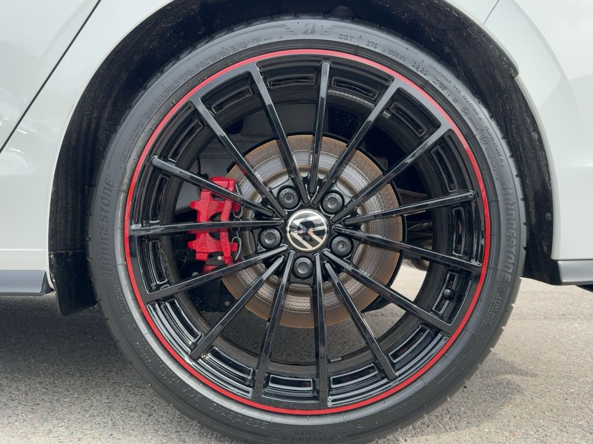 Golf VIII GTI Clubsport 2.0 TSI DSG 