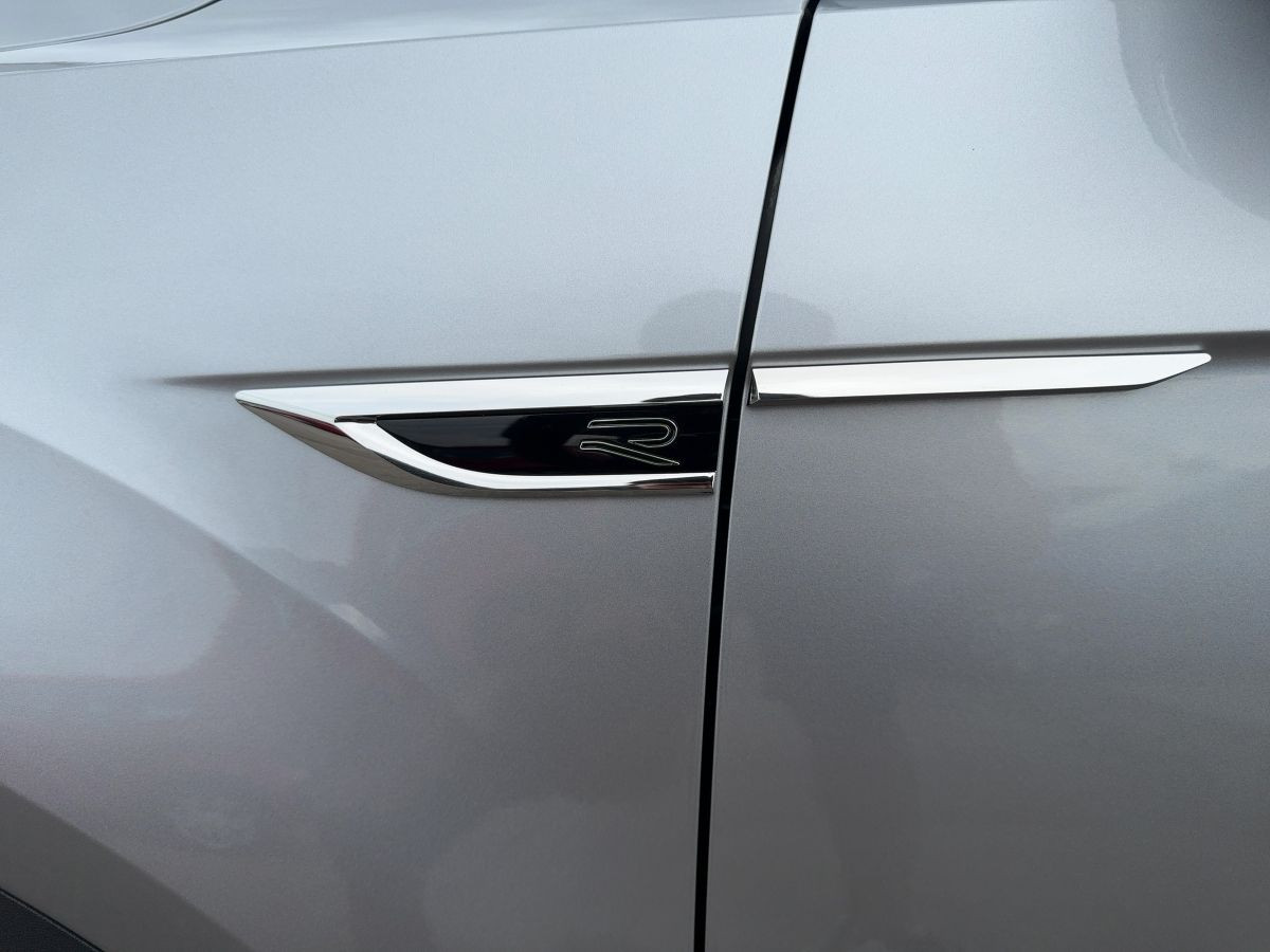 T-Roc R-Line 2.0 TDI 110 kW 7-Gang-DSG *LED*ACC*