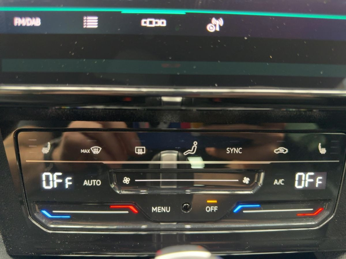 Arteon Shootingbrake 2.0 TDI DSG 4M R-Line ab 3,99% AHK ACC Head-Up LED Navi Leder Area View