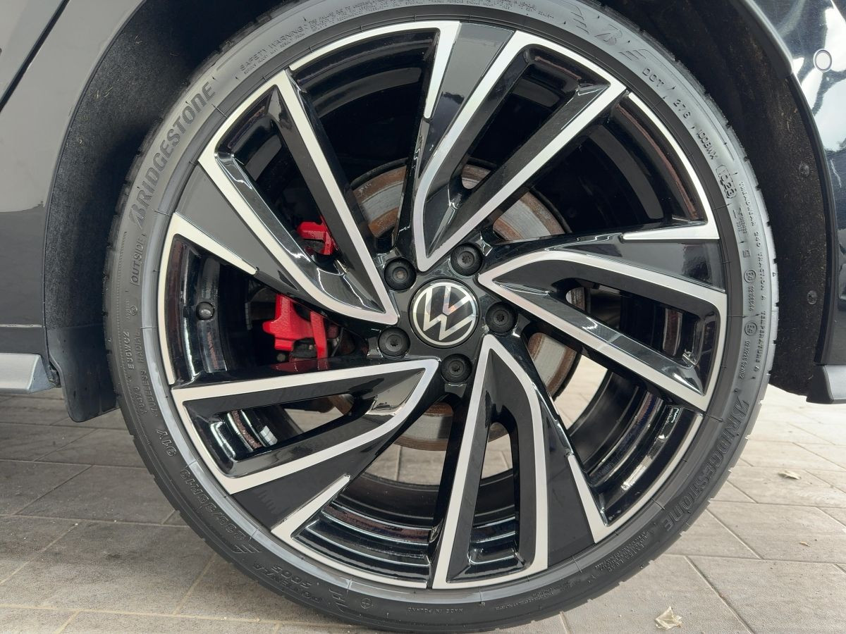 Golf VIII GTI Clubsport 2.0 TSI DSG DCC ACC LED-Matrix Navi 