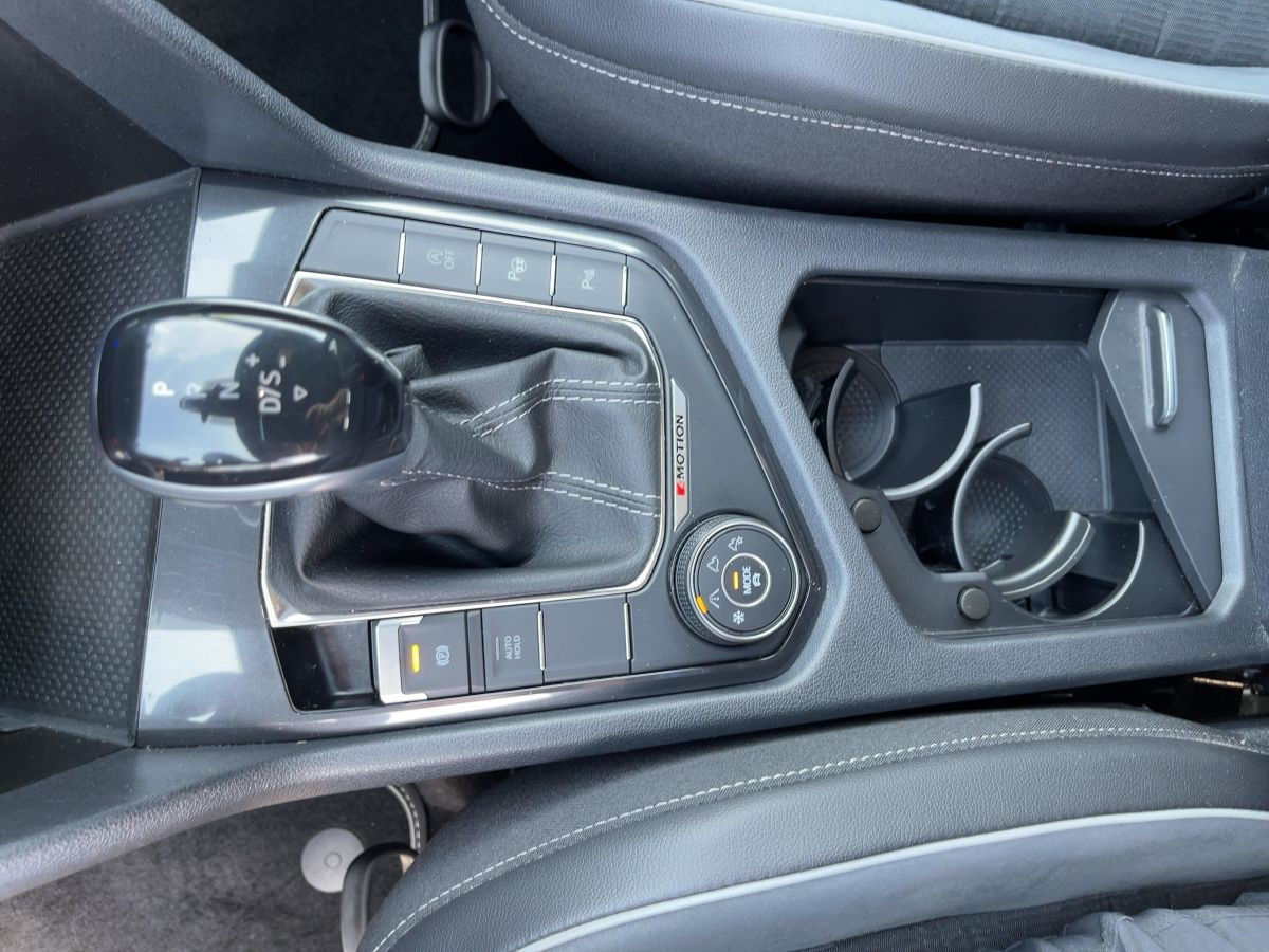 Tiguan Allspace 2.0 TSI DSG 4M R-Line AHK ACC LED-Matrix Sitzhzg Bluet.