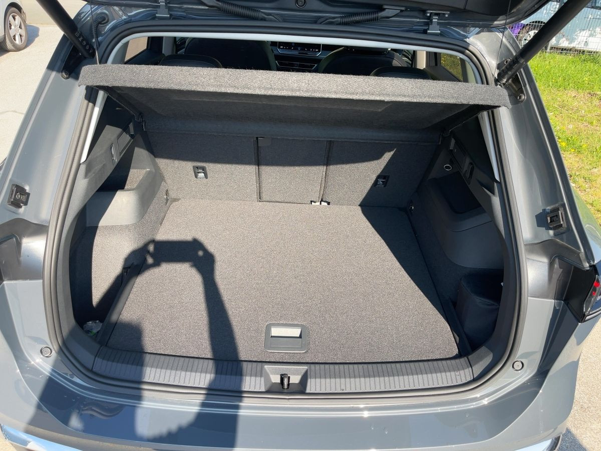 Tiguan Elegance 1,5 eTSI 110 kW DSG AHK*Navi*GJR
