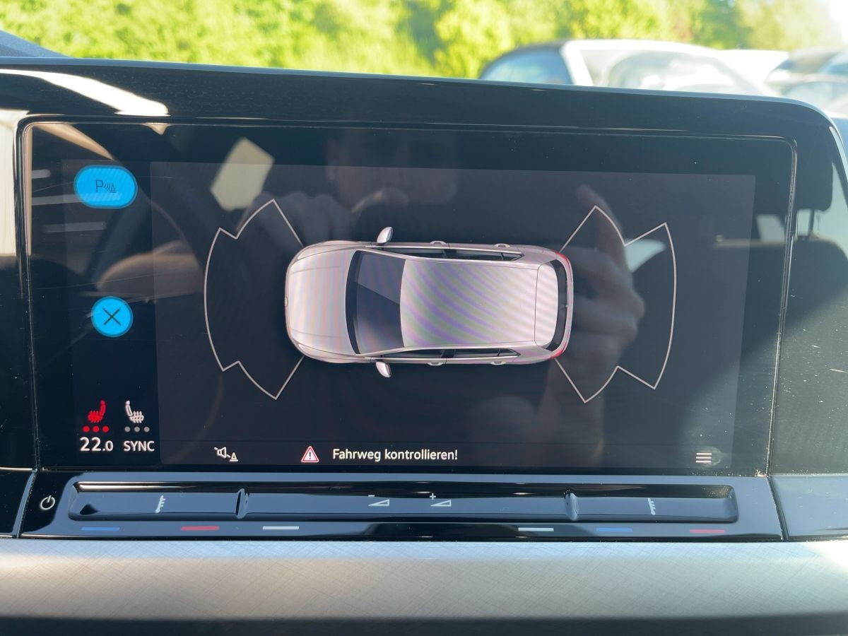 Golf VIII 1.5 TSI Life ACC Navi LED Climatronic Einparkh. Keyless Lane Ass.