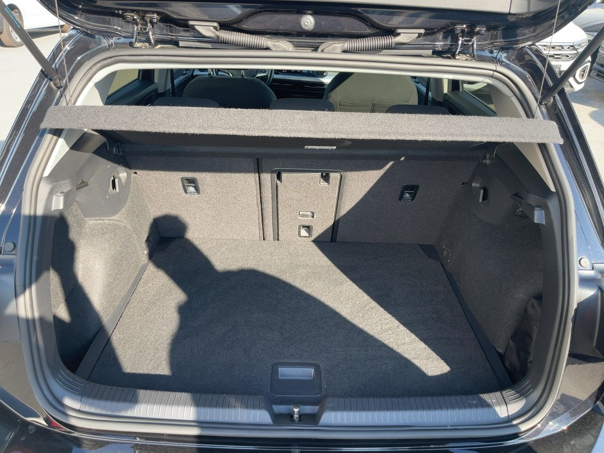 Golf VIII 1.5 TSI Life ACC Navi LED Climatronic Einparkh. Keyless Lane Ass.