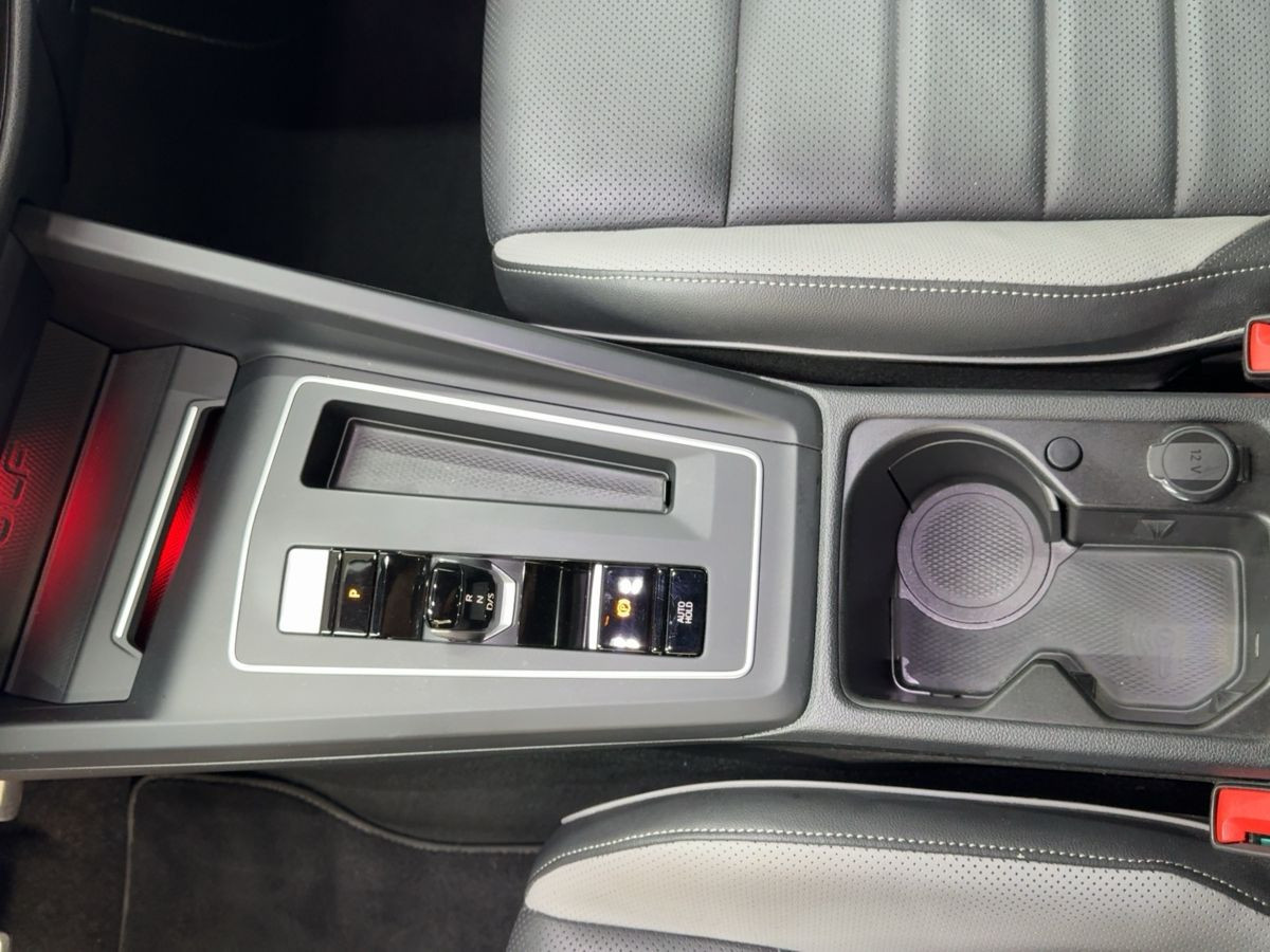 Golf VIII GTD 2.0 TDI DSG AHK ACC LED Navi Kamera Leder Lane-Ass Climatronic