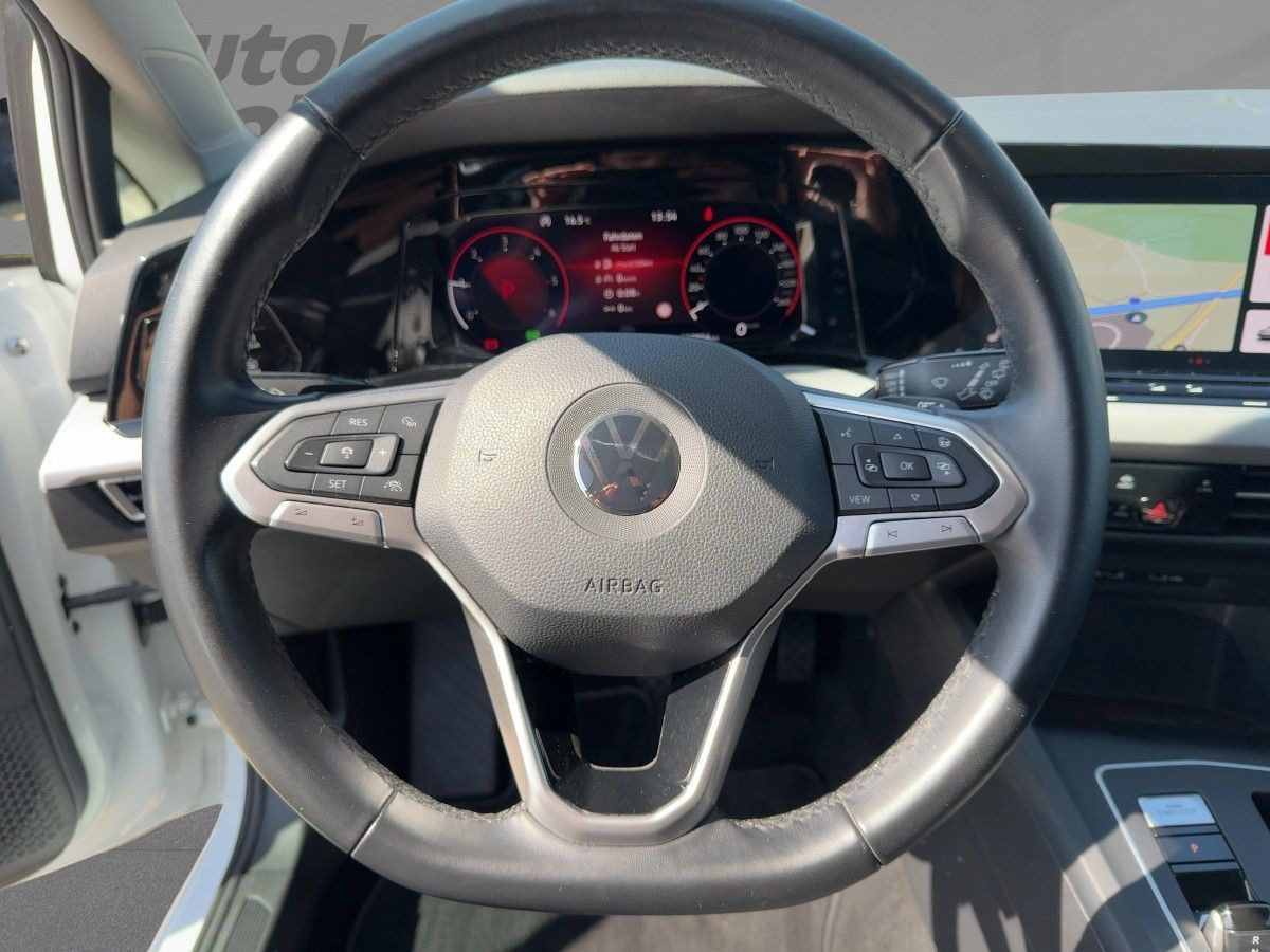 Golf VIII Variant 2.0 TDI DSG Life ACC LED-Matrix Navi Kamera Side-Ass Ambiente Sitzhzg