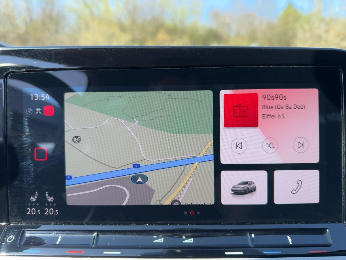Golf VIII Variant 2.0 TDI DSG Life ACC LED-Matrix Navi Kamera Side-Ass Ambiente Sitzhzg