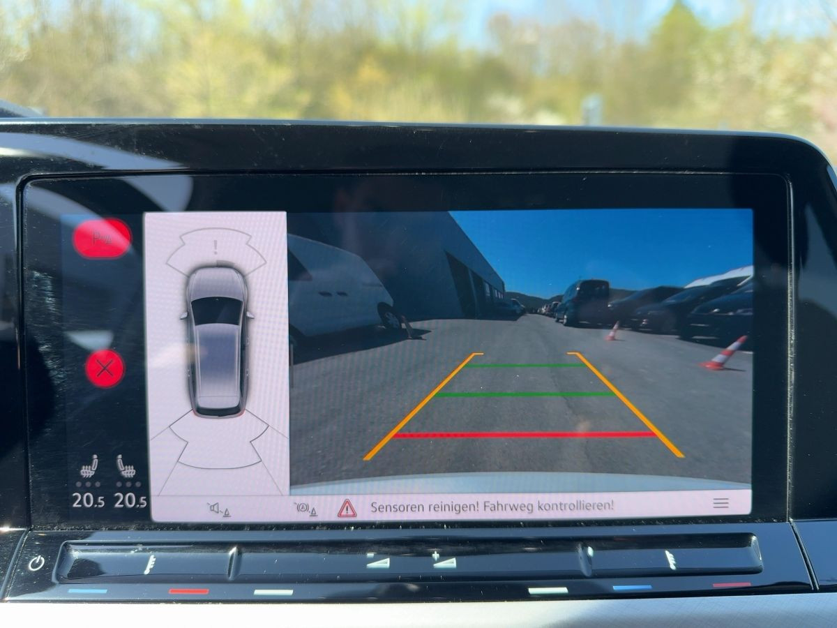 Golf VIII Variant 2.0 TDI DSG Life ACC LED-Matrix Navi Kamera Side-Ass Ambiente Sitzhzg