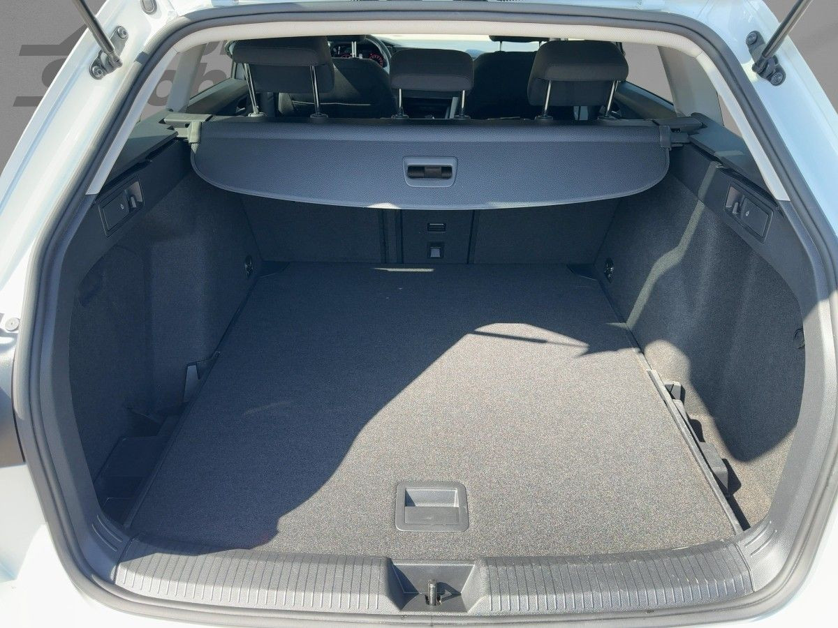 Golf VIII Variant 2.0 TDI DSG Life ACC LED-Matrix Navi Kamera Side-Ass Ambiente Sitzhzg